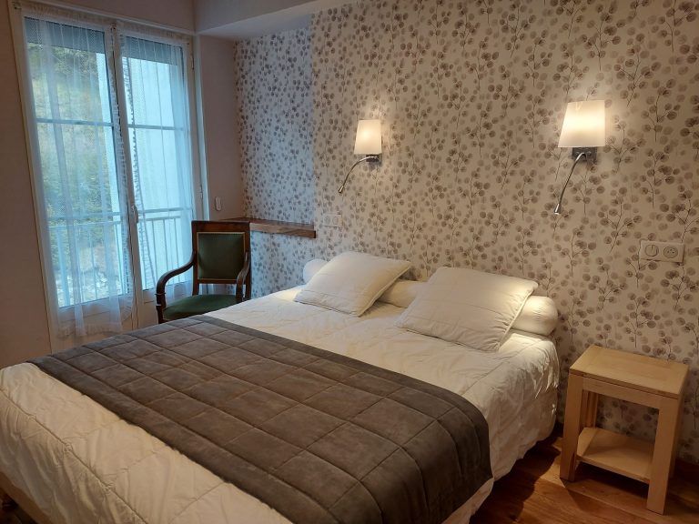 Hotel La Montagne Fleurie Barèges Pyrénées Luz Saint Sauveur